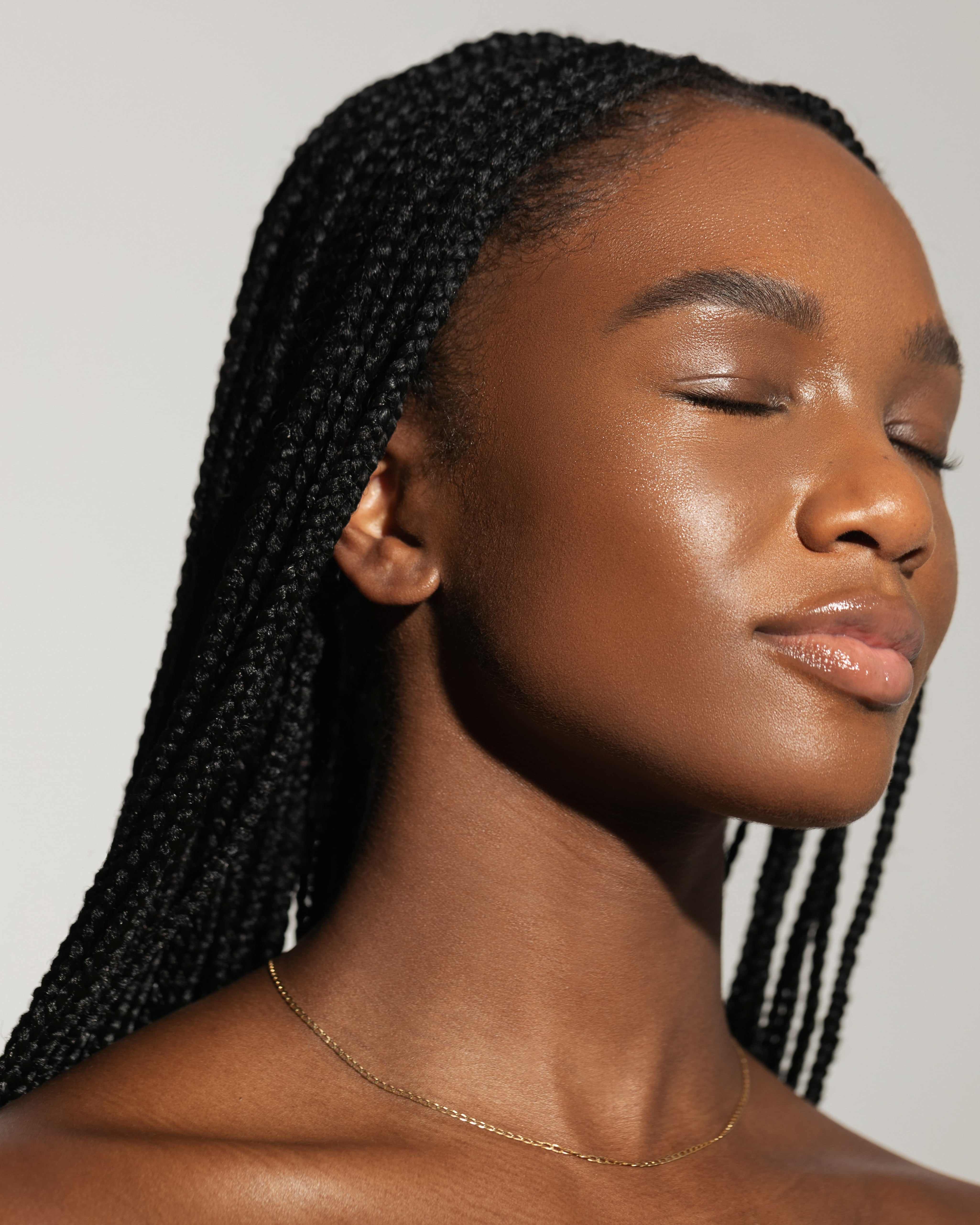 Sensitive_Skincare_Dewy_hydrated_skin_model.jpg